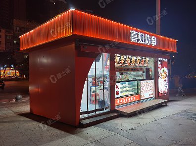 捷士通生產(chǎn)的炸串商亭售賣(mài)亭是一個(gè)尺寸為3乘6米的商業(yè)設(shè)施，專(zhuān)門(mén)用于銷(xiāo)售炸